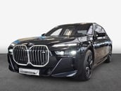 BMW M760