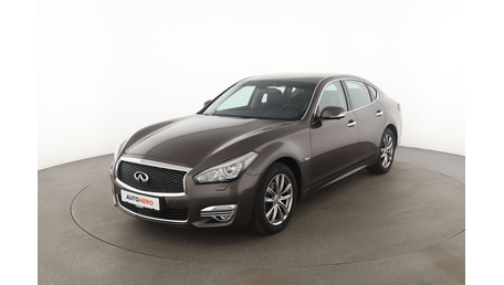 Infiniti Q70