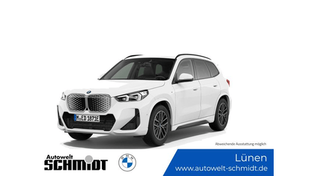 BMW iX1