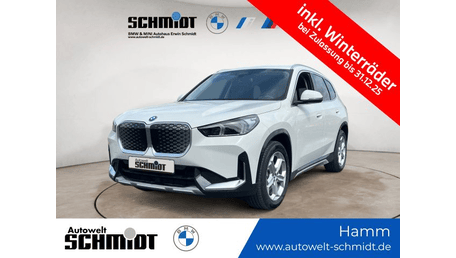BMW iX1