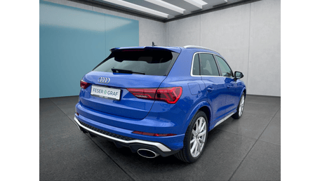 Audi RSQ3