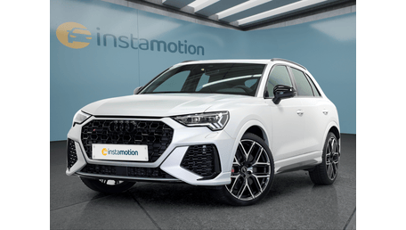 Audi RSQ3