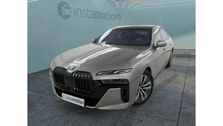 BMW i7