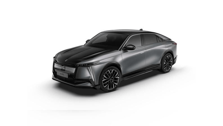 DS Automobiles N°8