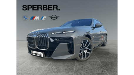 BMW i7