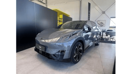 Lynk & Co 02