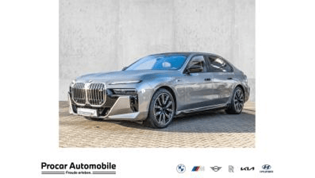 BMW i7